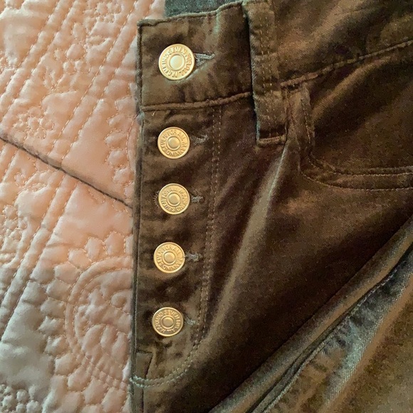 7 For All Mankind High Waist Ankle Skinny Velour Pants in Green - Picture 9 of 16